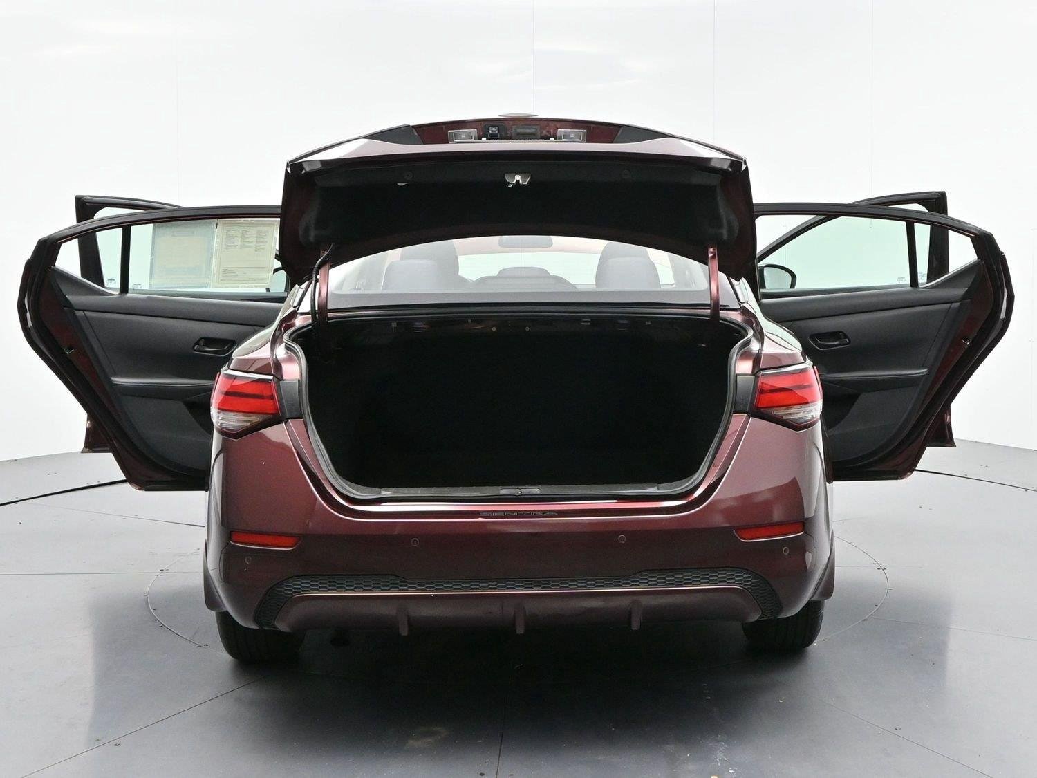 Used 2024 Nissan Sentra SV FWD image 40