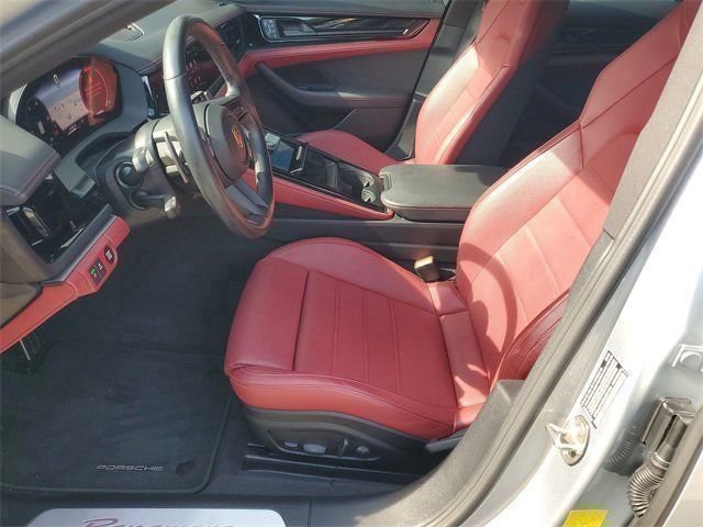 Certified 2024 Porsche Panamera image 5
