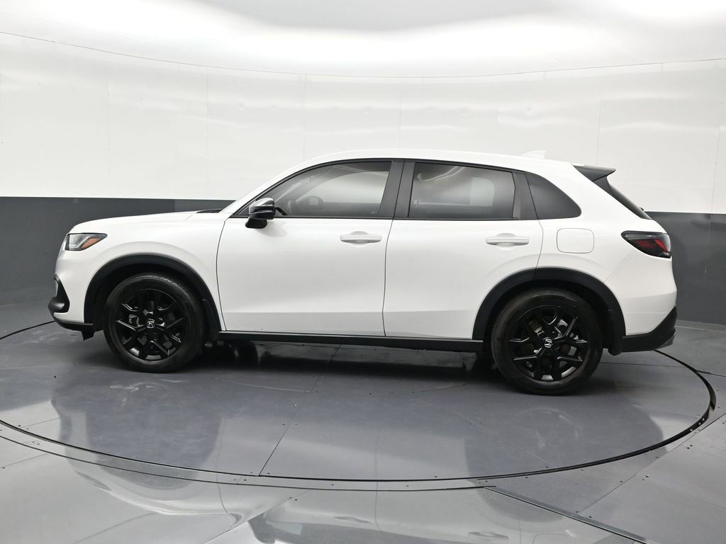 Used 2025 Honda HR-V Sport image 2