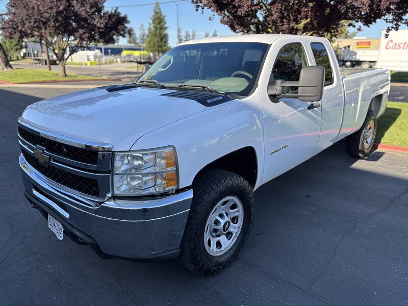 Used 2011 Chevrolet Silverado 3500 W/T AWD/4WD image 7