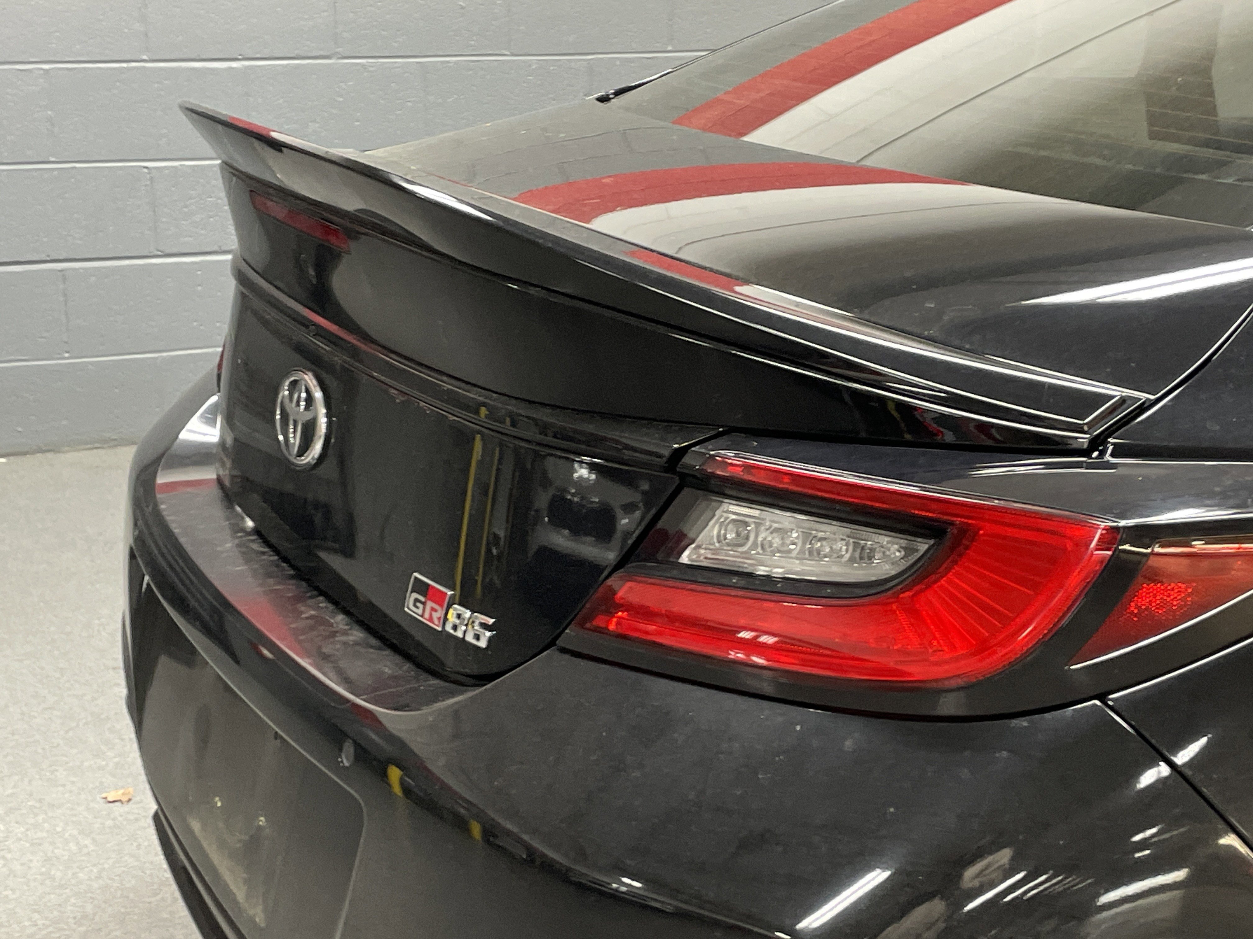 Used 2023 Toyota GR86 Premium w/ ALL Weather Mat Package (TMS) image 8