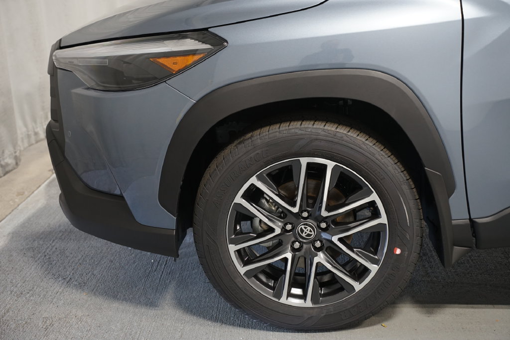 New 2026 Toyota Corolla Cross XLE w/ Convenience Package AWD/4WD image 5