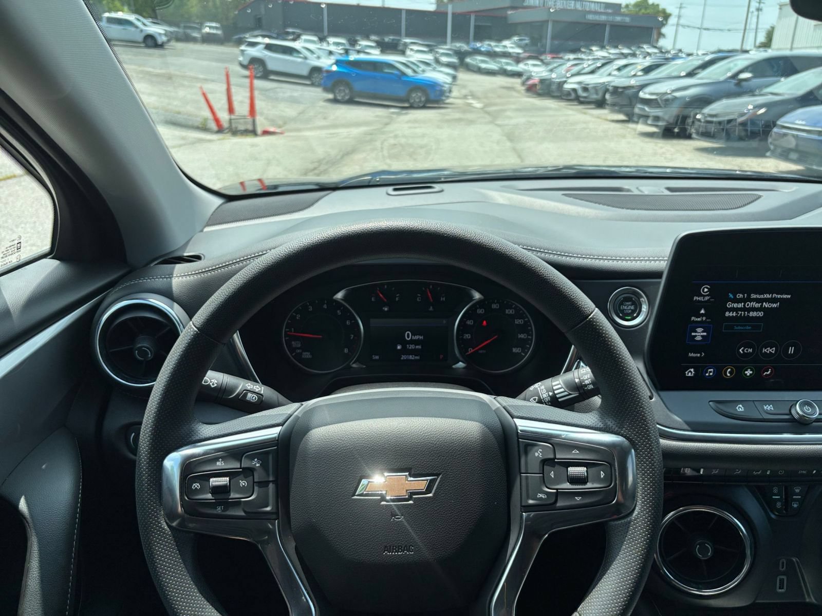 Used 2025 Chevrolet Blazer LT FWD image 29