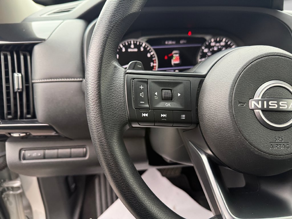 Used 2024 Nissan Pathfinder S FWD image 23
