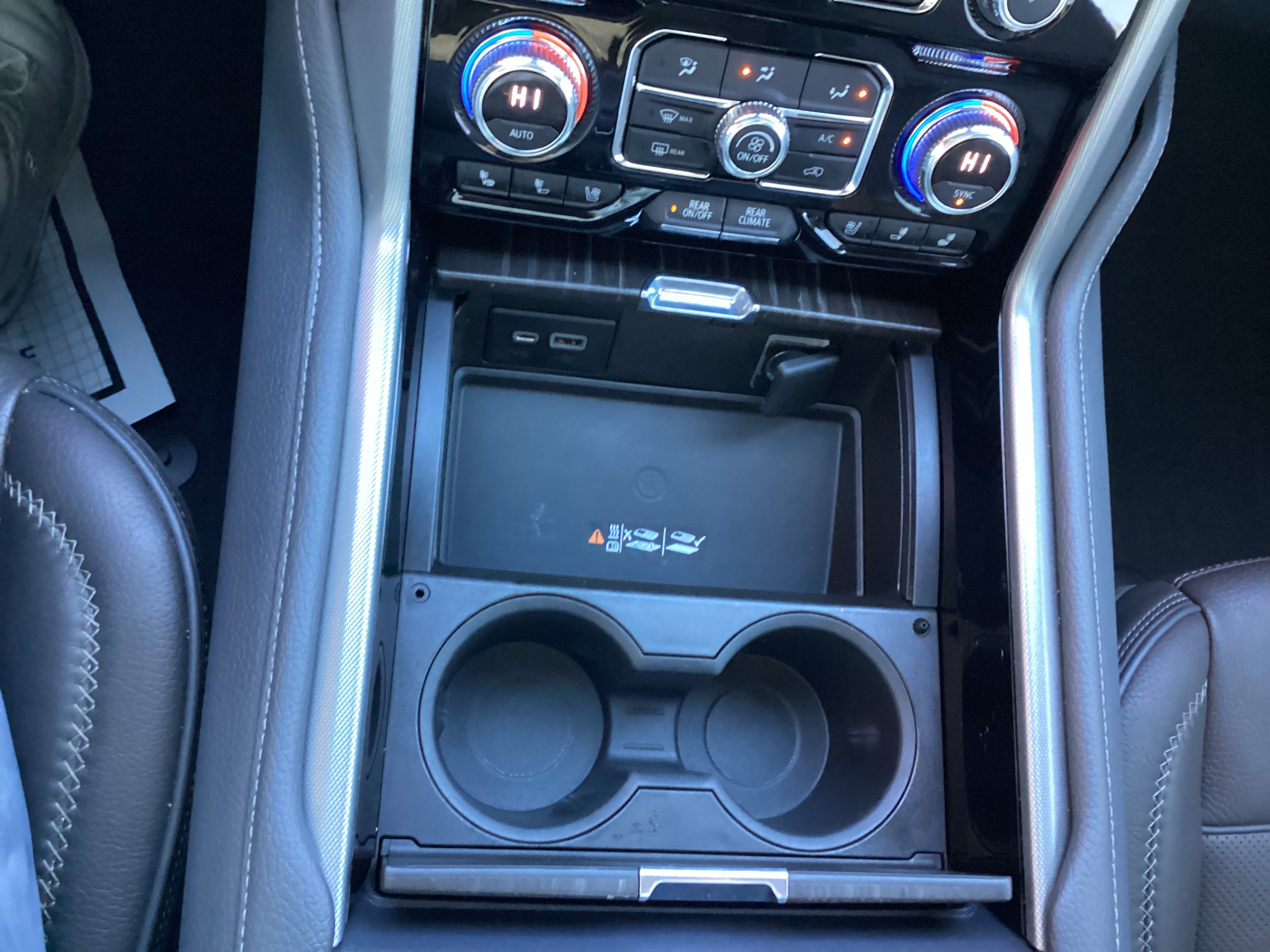 Used 2021 GMC Yukon XL Denali w/ Denali Premium Package image 42