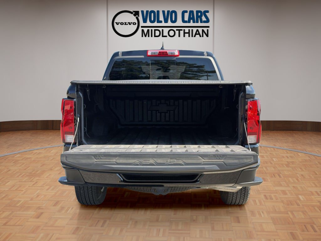 Used 2023 Chevrolet Colorado LT w/ LT Convenience Package II AWD/4WD image 13