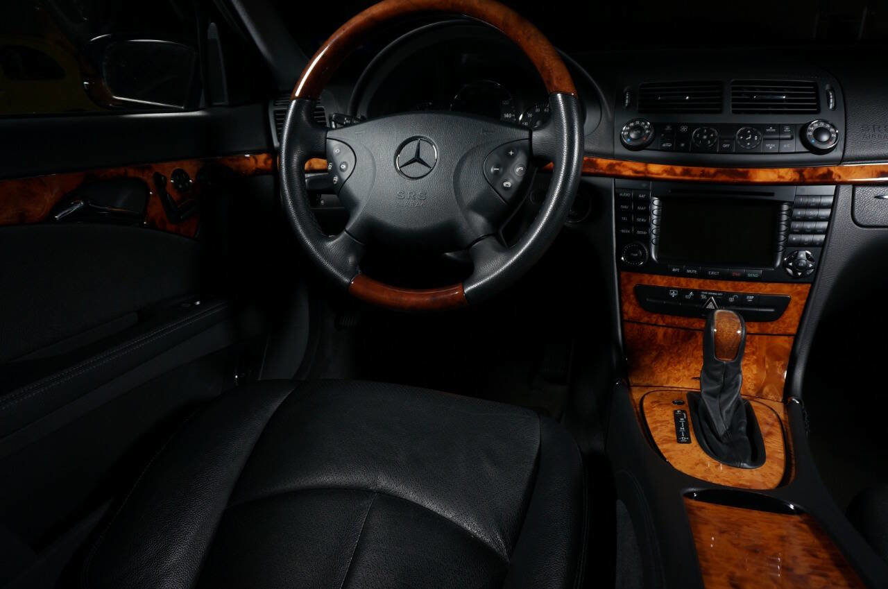 Used 2006 Mercedes-Benz E 350 Sedan image 13