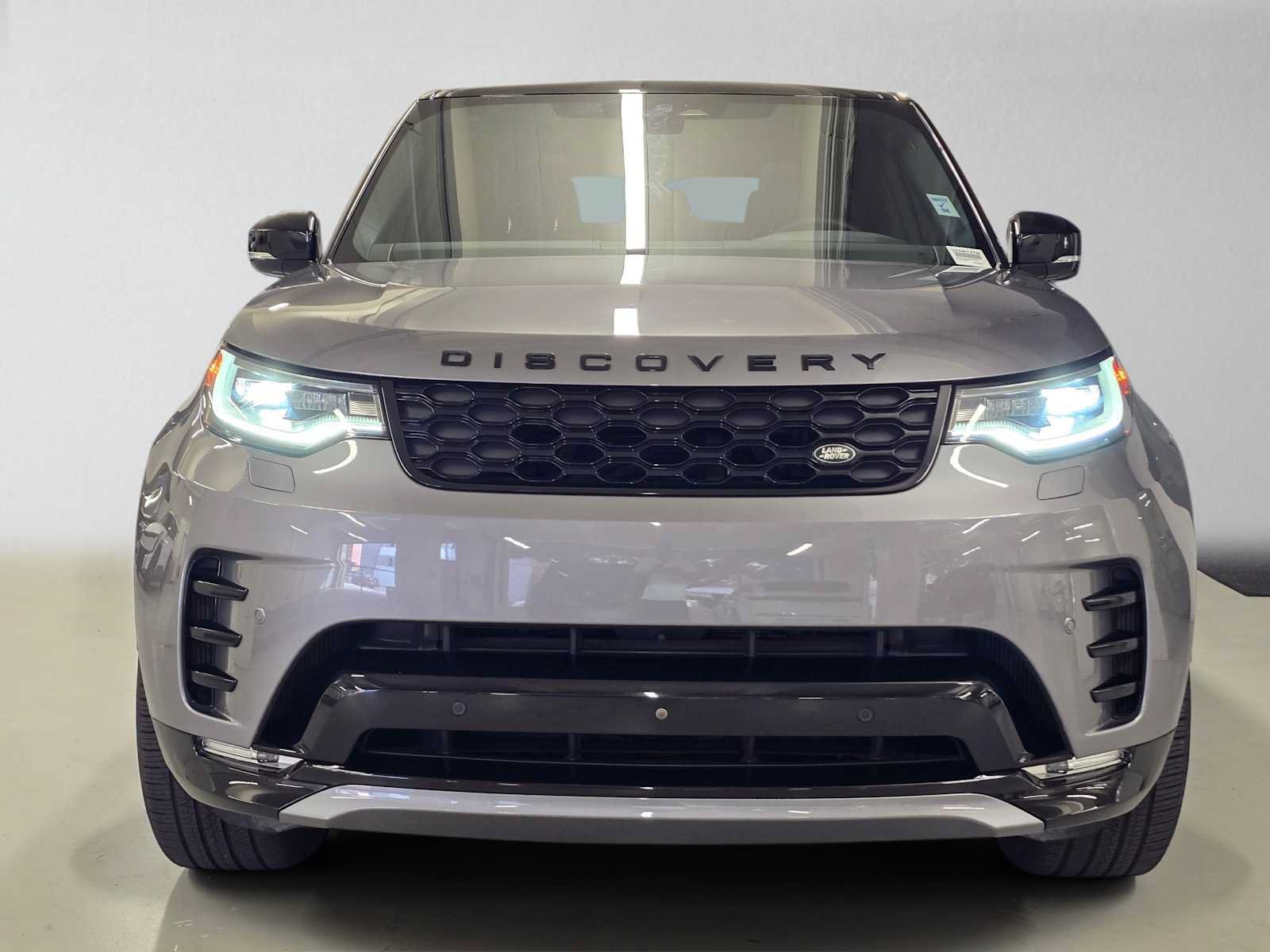 Used 2025 Land Rover Discovery Dynamic SE AWD/4WD image 8