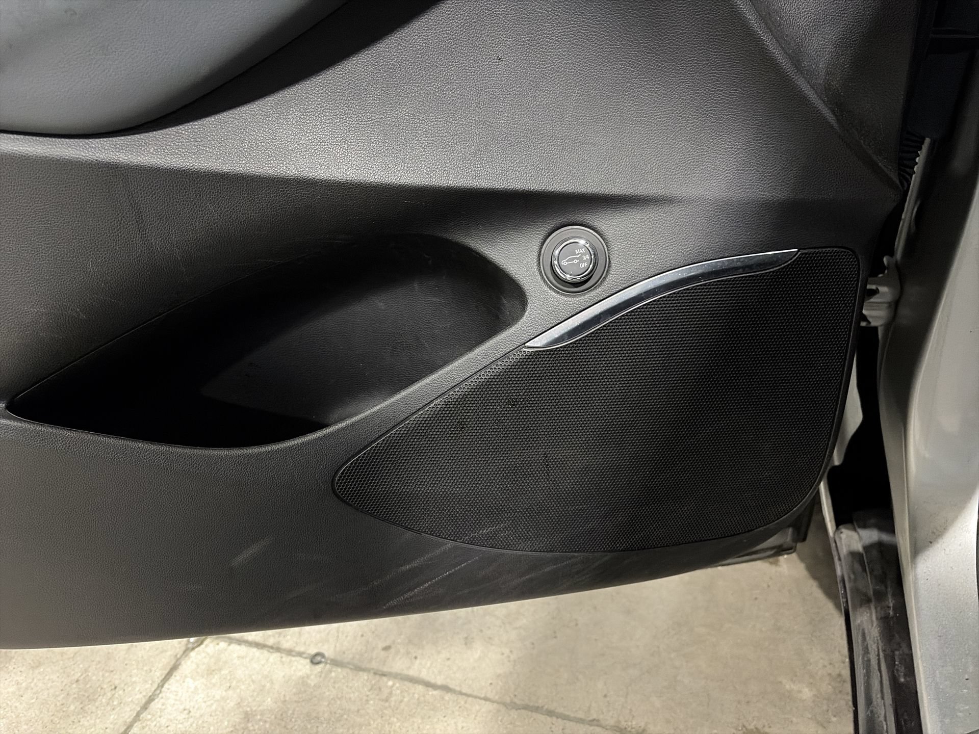 Used 2019 Buick Enclave Essence AWD/4WD image 26