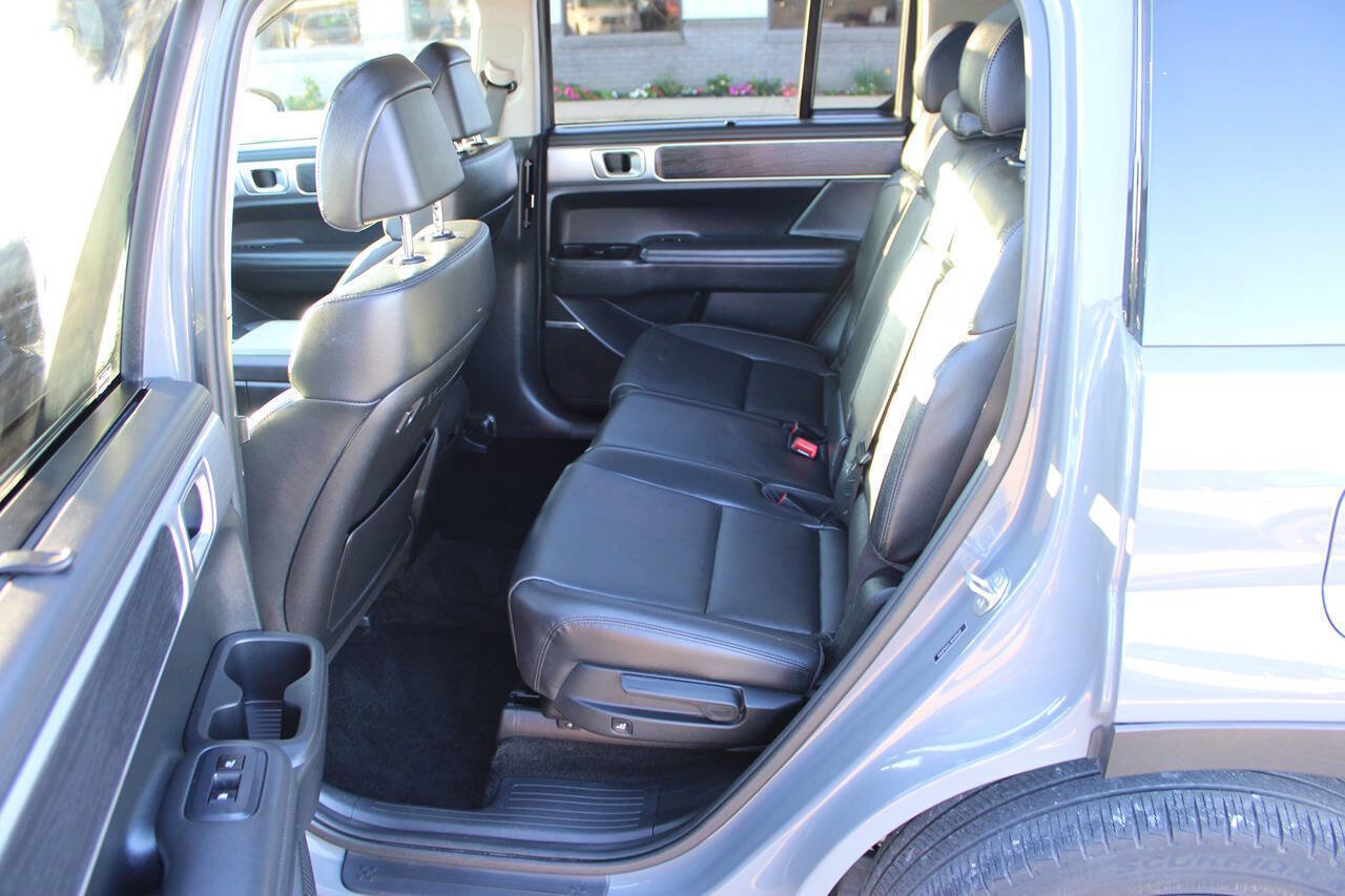 Used 2024 Hyundai Santa Fe Limited image 9