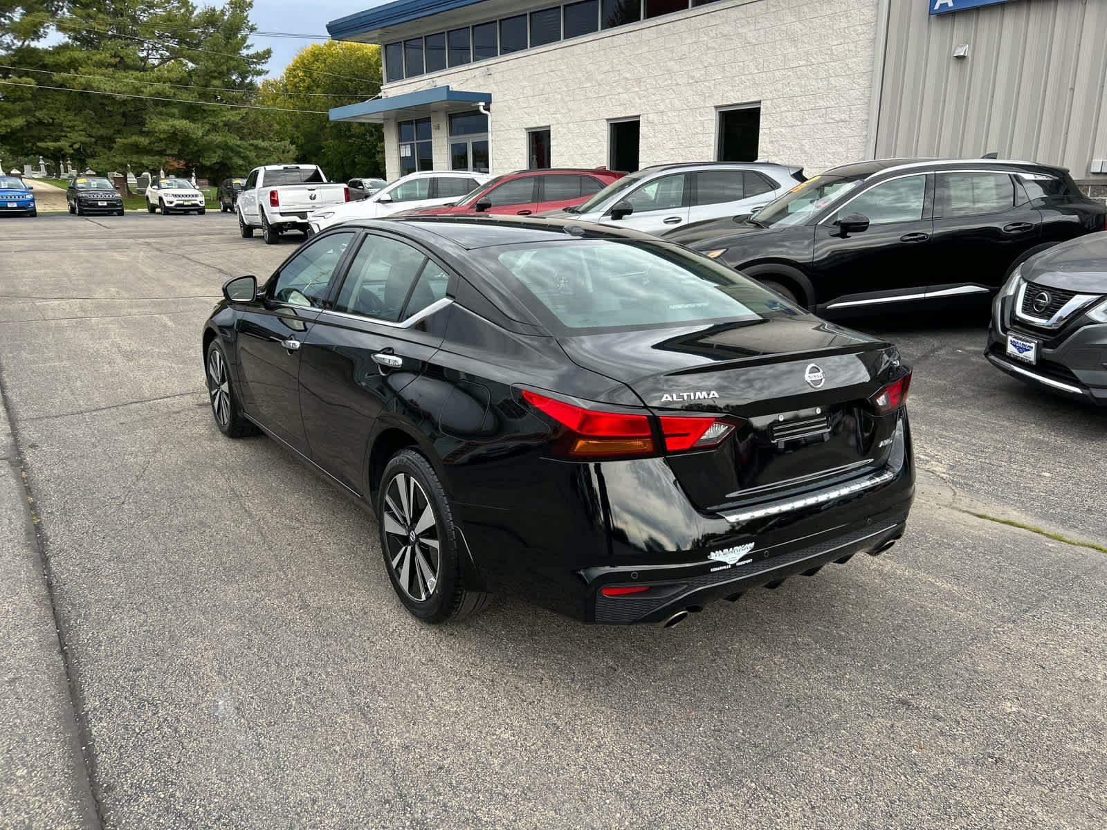 Used 2022 Nissan Altima 2.5 SL AWD/4WD image 6