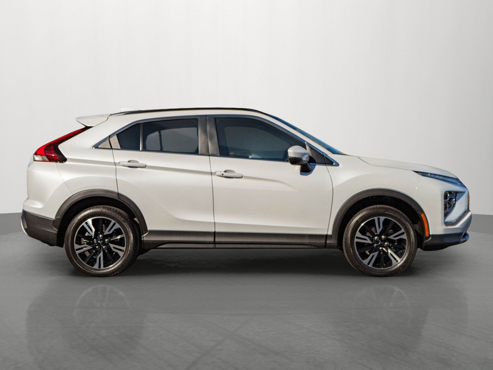 Used 2024 Mitsubishi Eclipse Cross SE AWD/4WD image 8