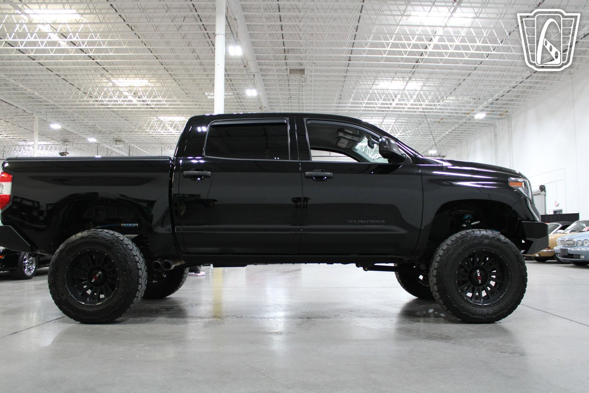 Used 2014 Toyota Tundra SR5 w/ TRD Off Road Package AWD/4WD image 27