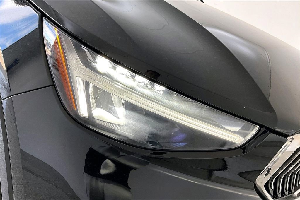 Used 2023 Volvo XC40 B5 Plus w/ Protection Package Premier AWD/4WD image 37