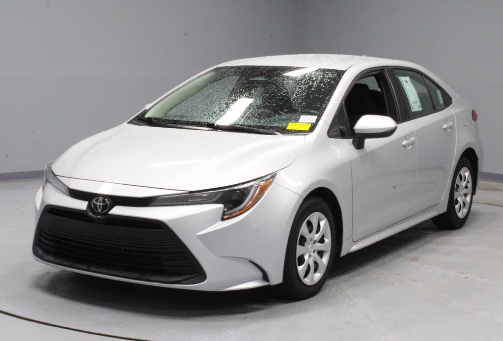 Used 2024 Toyota Corolla LE FWD image 7