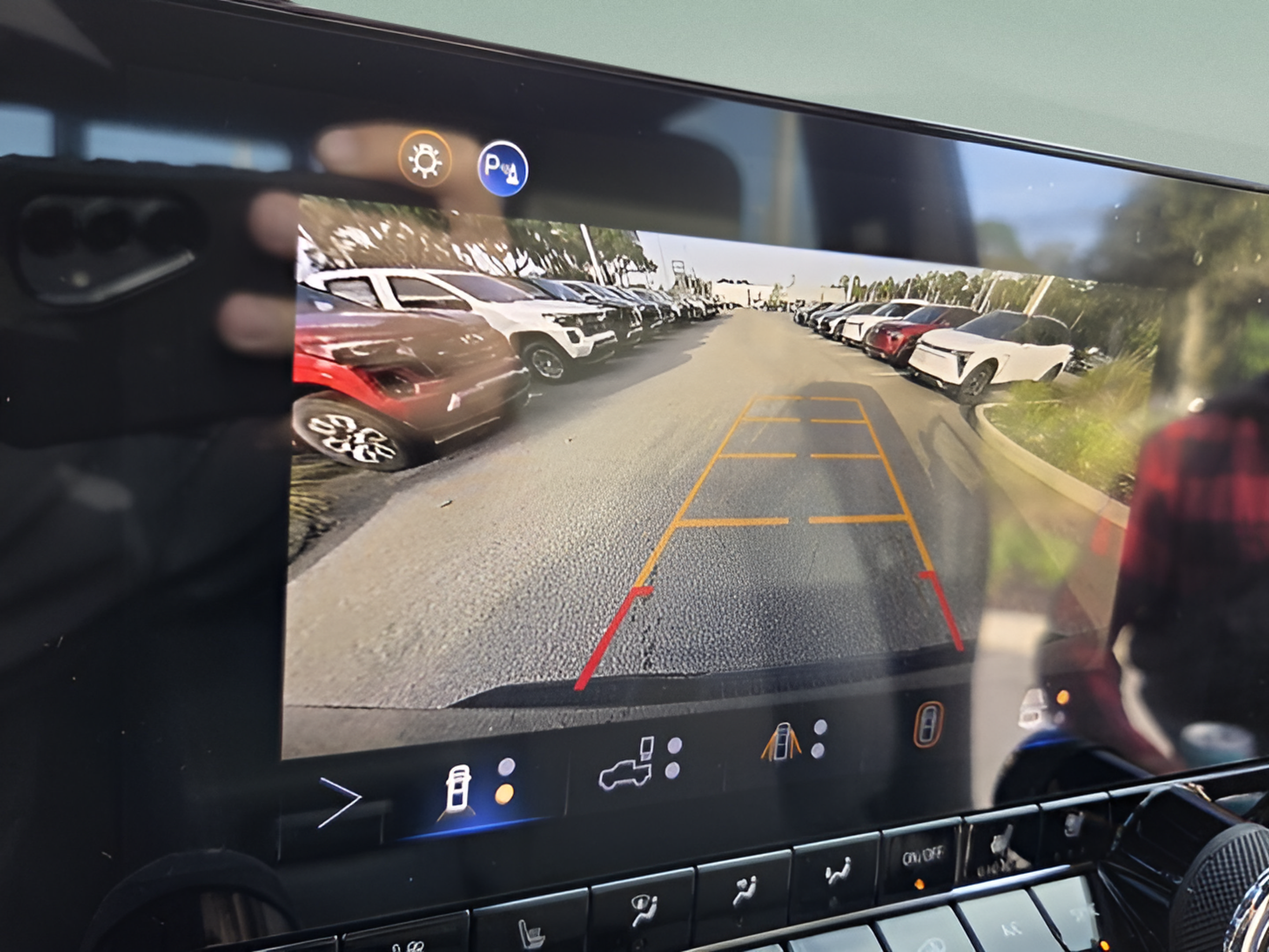 New 2026 Chevrolet Colorado ZR2 w/ Technology Package AWD/4WD image 20