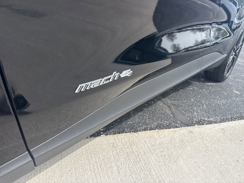 Used 2025 Ford Mustang Mach-E Select w/ Comfort Package Lite image 16