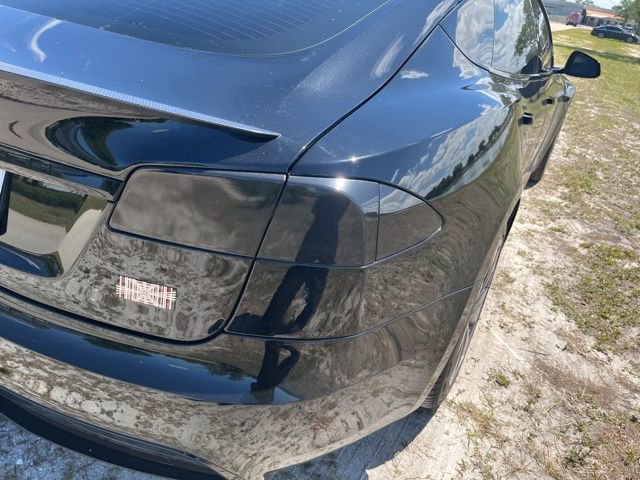 Used 2022 Tesla Model S Plaid image 6