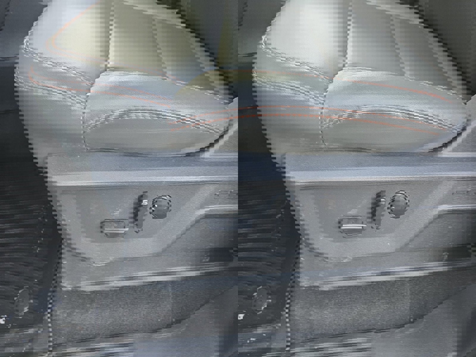 Certified 2025 Ford Expedition Max Active image 12