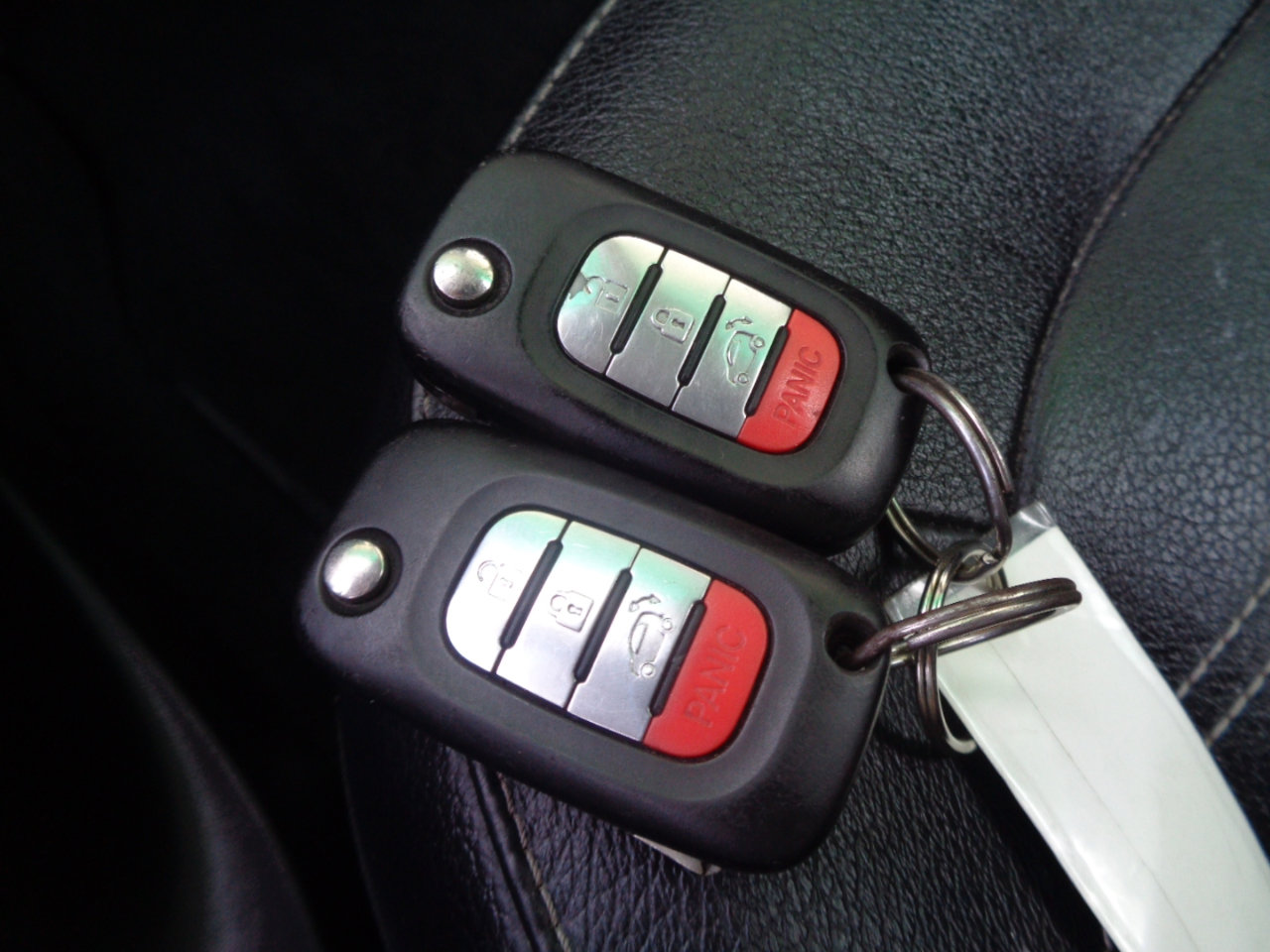 Used 2016 smart fortwo passion image 6