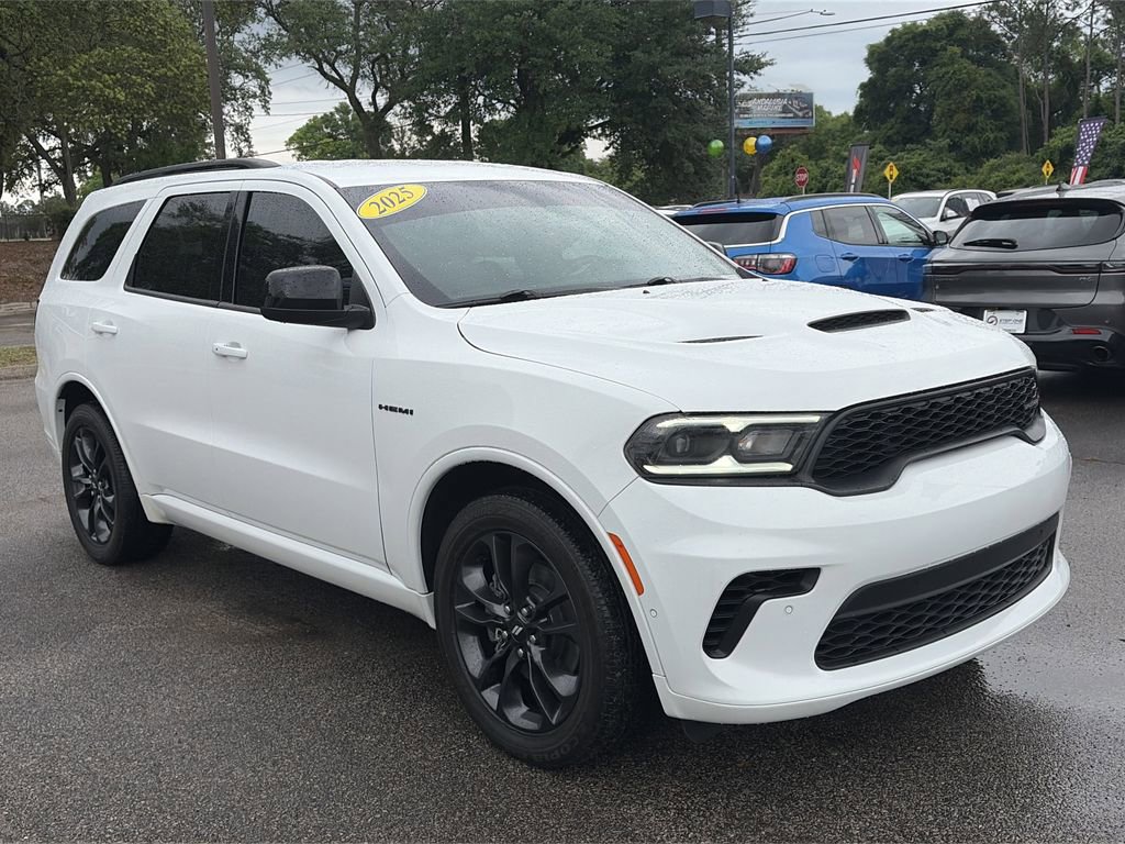 Used 2025 Dodge Durango R/T w/ Blacktop Package AWD/4WD image 9