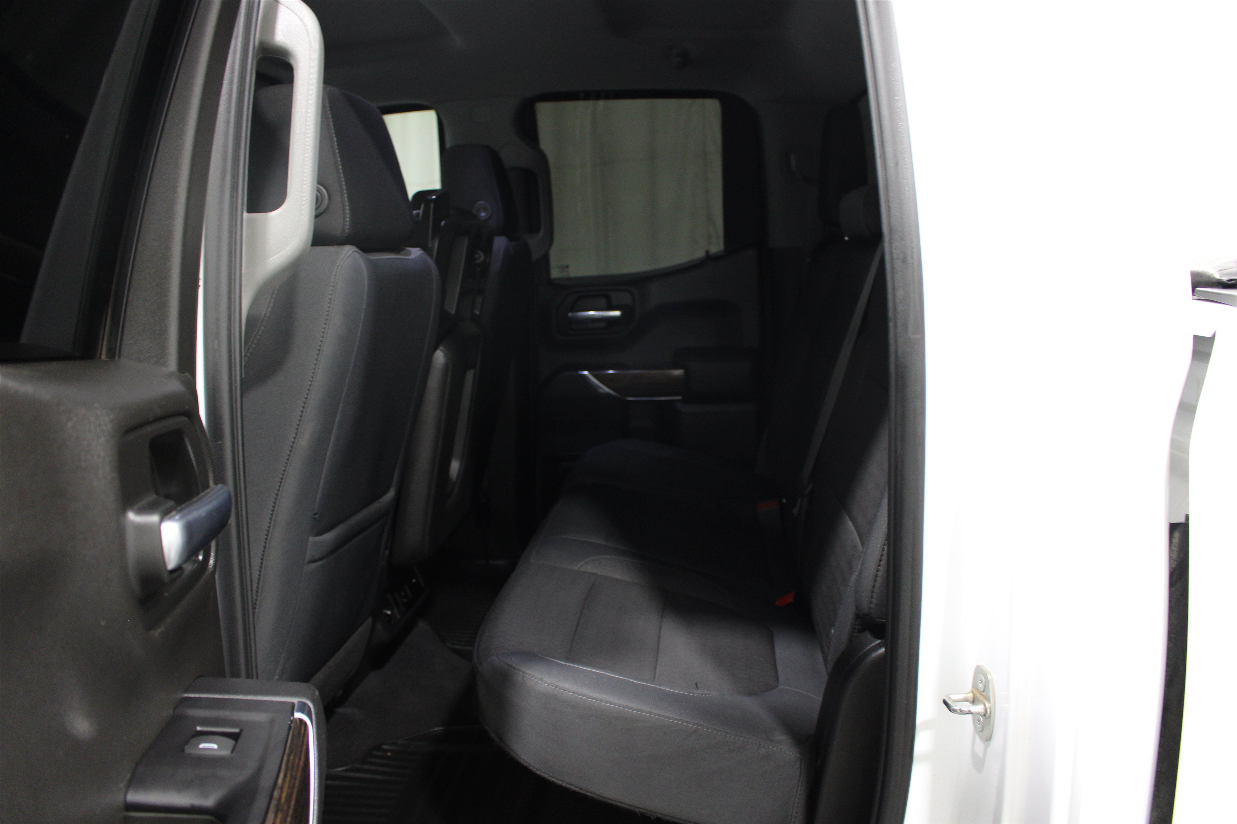 Used 2019 GMC Sierra 1500 SLE w/ SLE Value Package AWD/4WD image 19