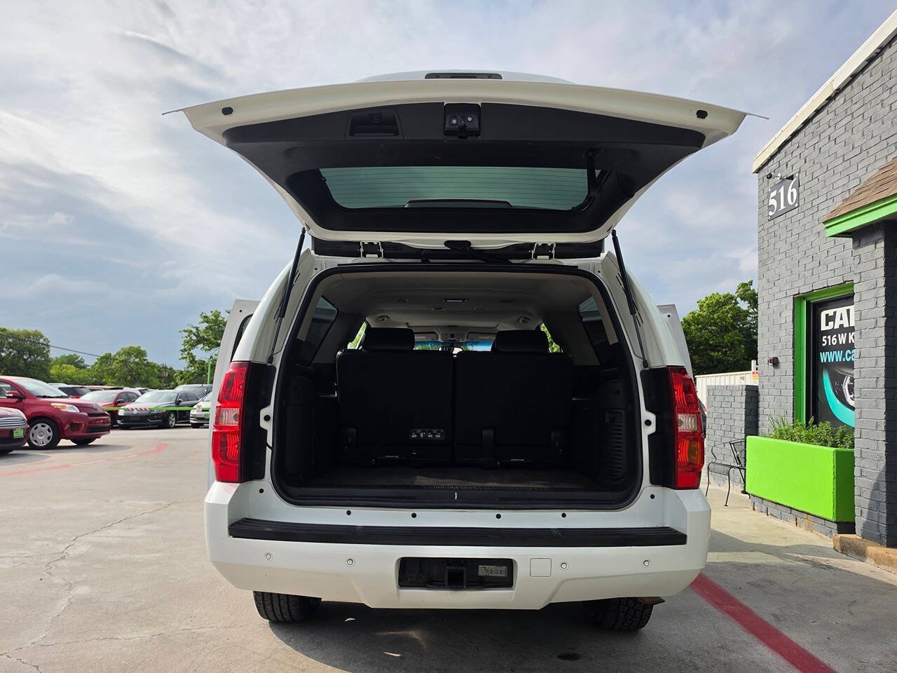 Used 2012 Chevrolet Suburban LT AWD/4WD image 25