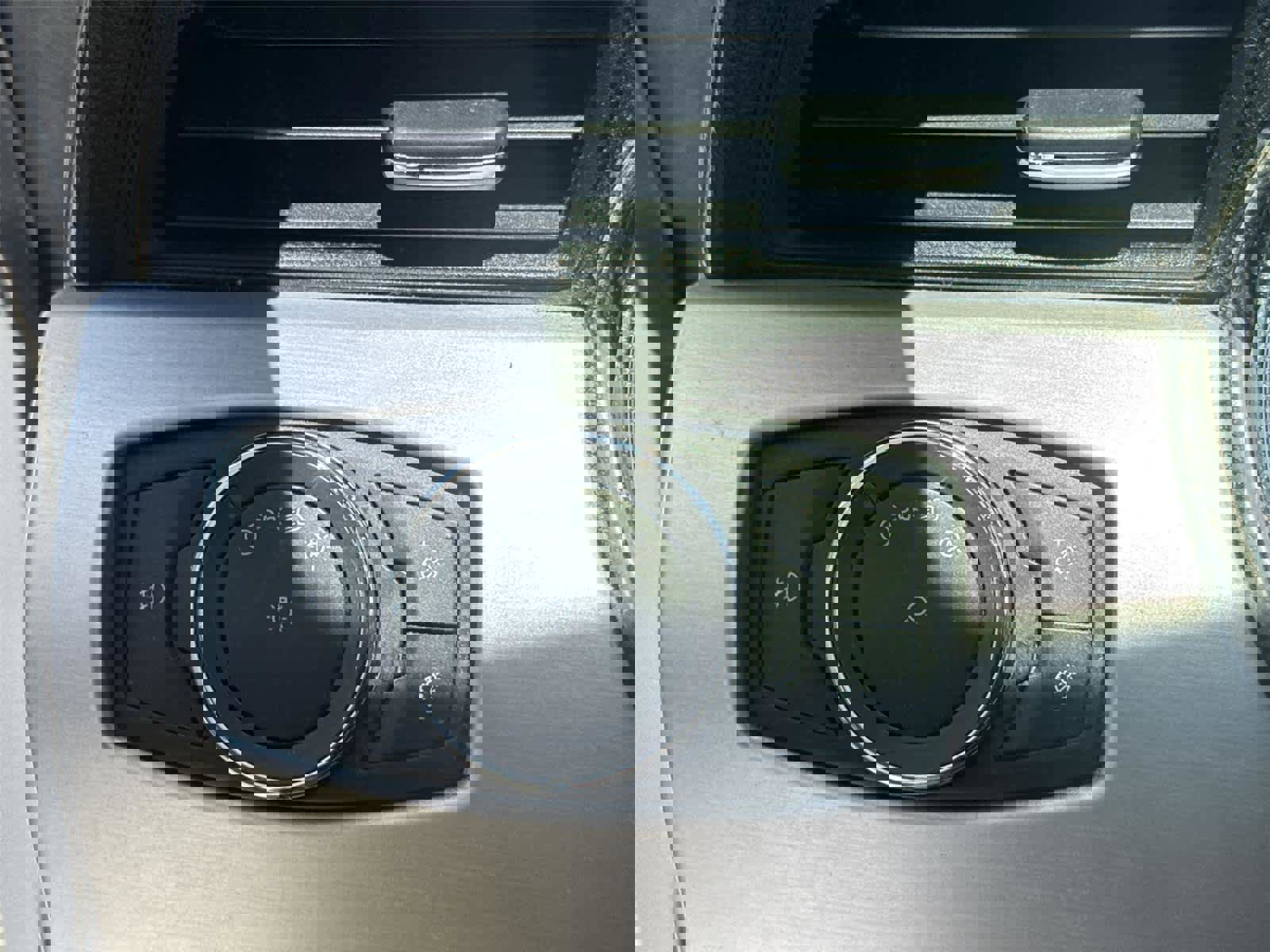 Used 2017 Ford Mustang Premium image 21