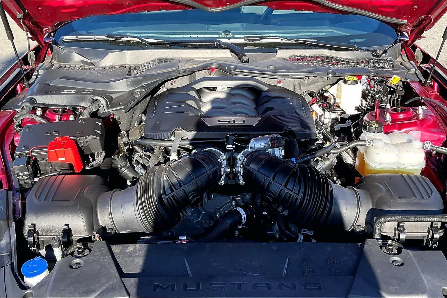 Used 2025 Ford Mustang GT RWD image 9