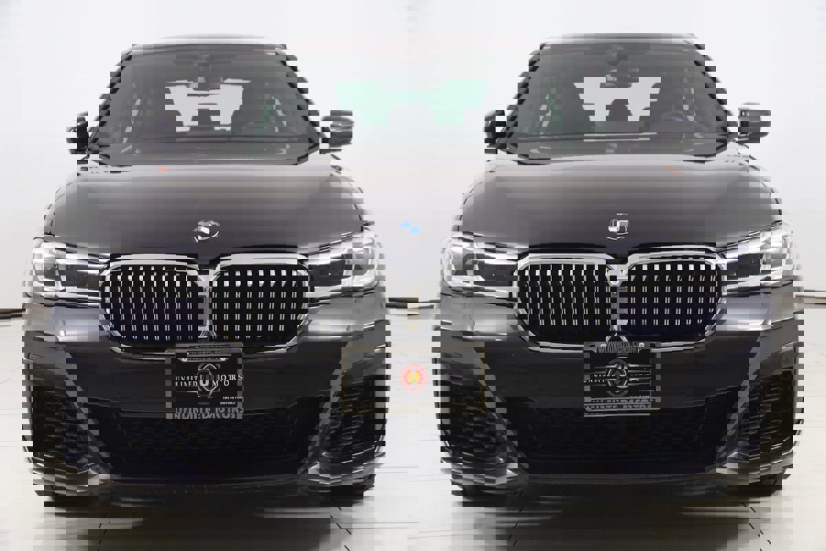 Used 2023 BMW 540i xDrive w/ M Sport Package image 59