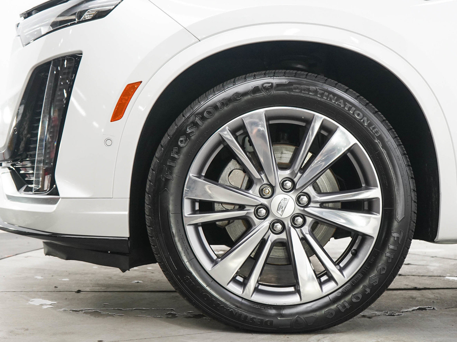 Used 2020 Cadillac XT6 Premium Luxury AWD/4WD image 29