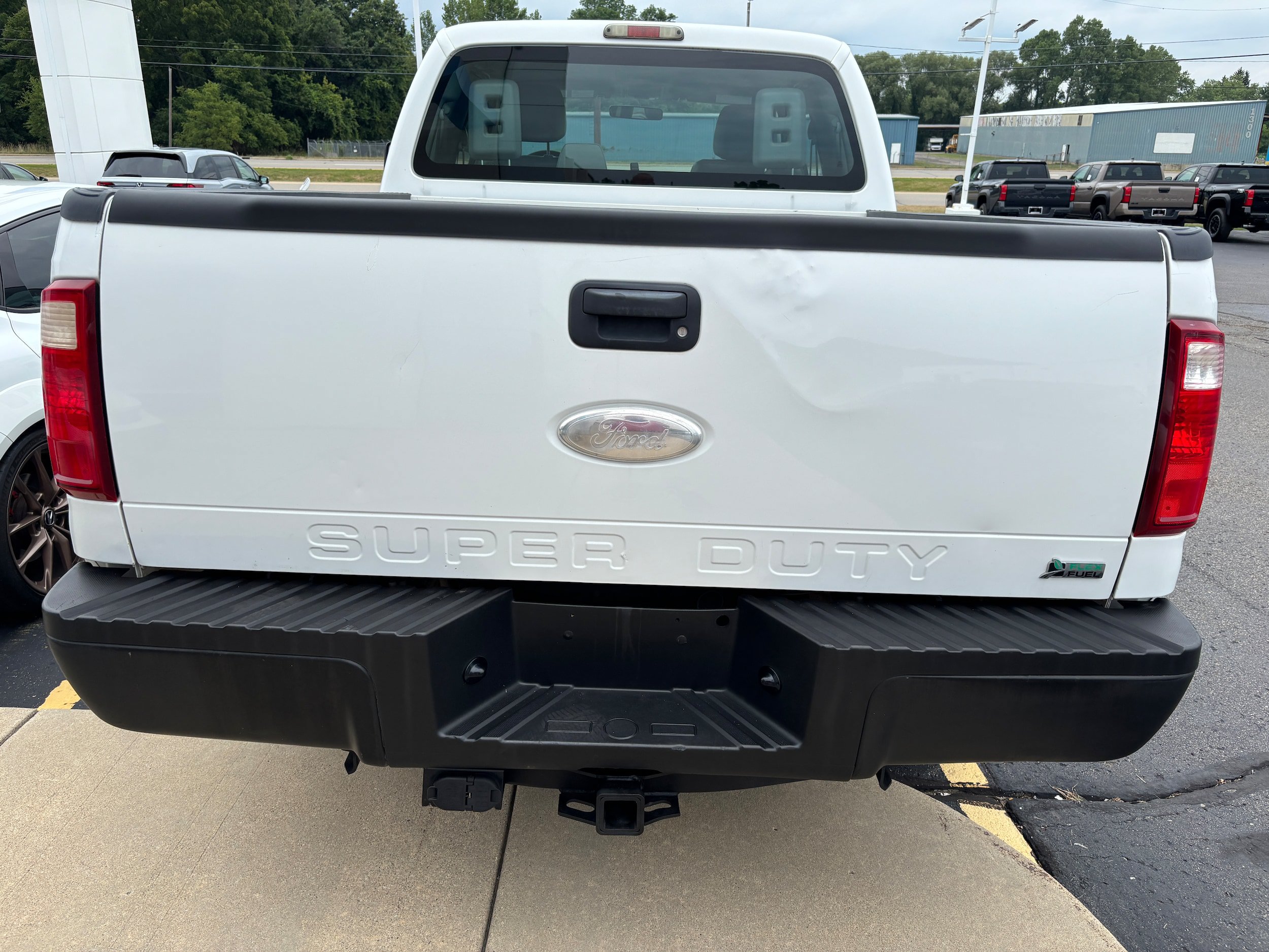 Used 2011 Ford F350 XL w/ Skid Plate Pkg AWD/4WD image 7