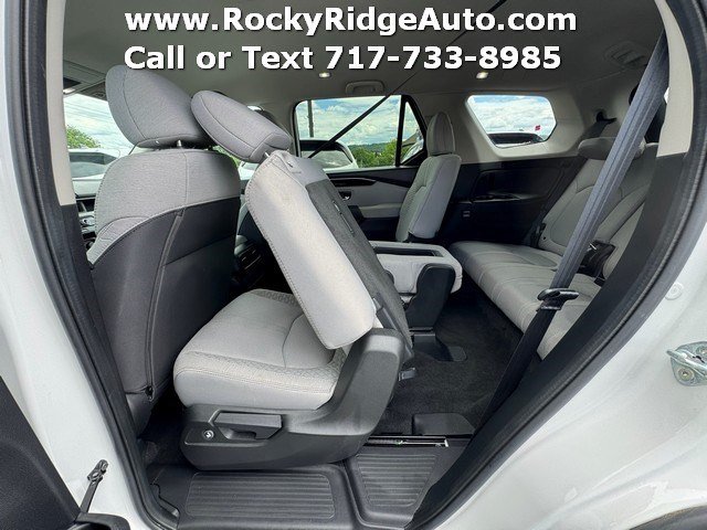 Used 2023 Honda Pilot LX image 16