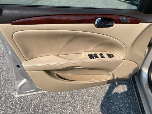 Used 2008 Buick Lucerne CXL w/ Ultra Confidence Package FWD image 15