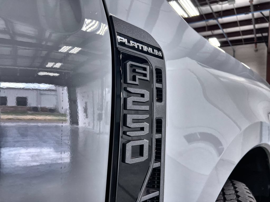 Certified 2026 Ford F250 Platinum AWD/4WD image 11