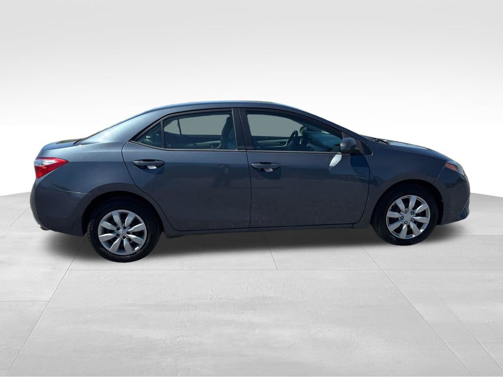 Used 2015 Toyota Corolla LE FWD image 8