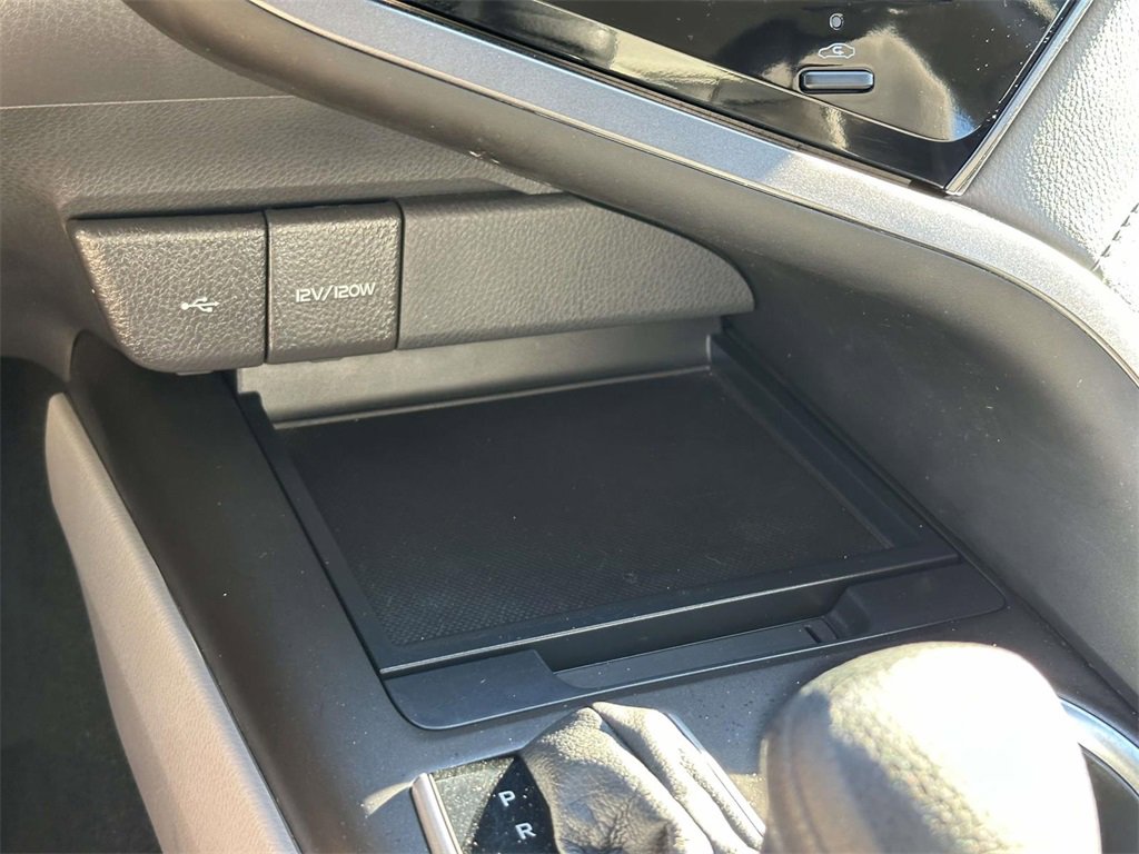 Certified 2023 Toyota Camry LE image 6
