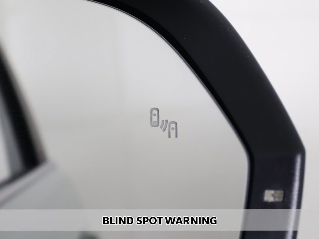 Used 2023 Volkswagen Atlas Cross Sport SE w/ Panoramic Sunroof Package image 5