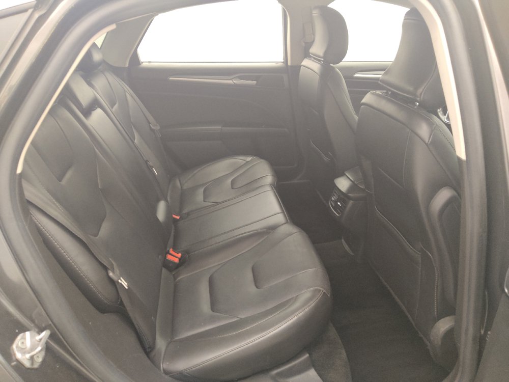 Used 2016 Ford Fusion Titanium AWD/4WD image 19