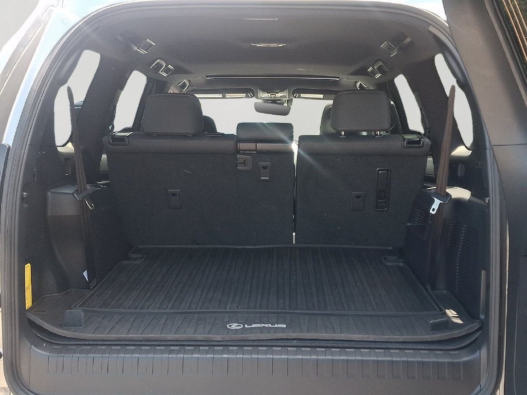 Certified 2023 Lexus GX 460 Premium w/ Premium Package AWD/4WD image 28