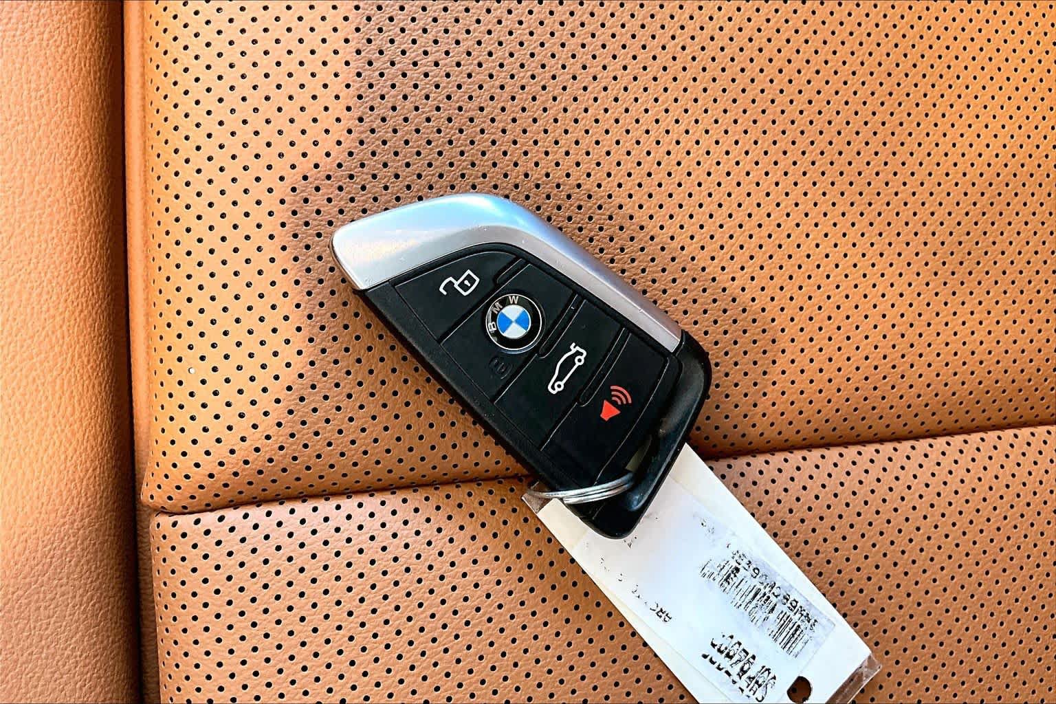 Used 2025 BMW 330i Sedan RWD image 14