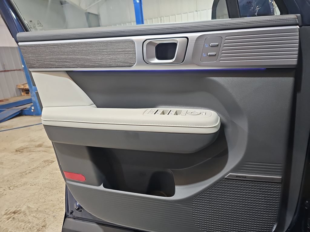 New 2026 Hyundai Santa Fe Limited FWD image 28
