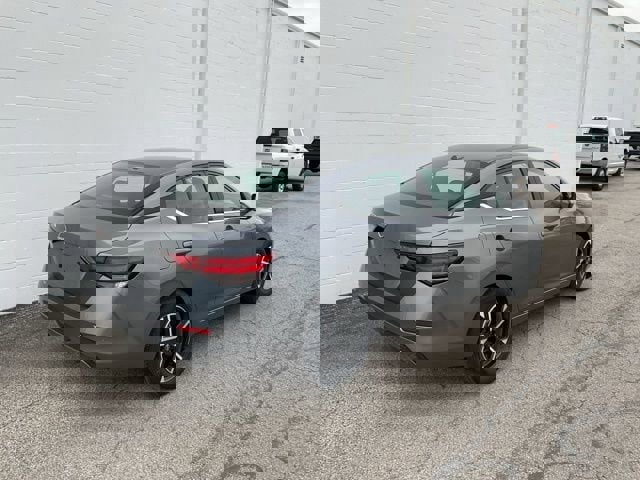 Used 2025 Nissan Sentra SV image 4