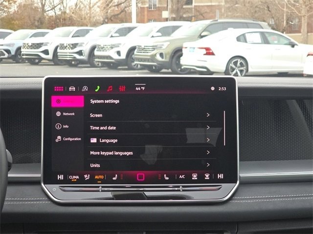 New 2026 Volkswagen Tiguan SE image 11