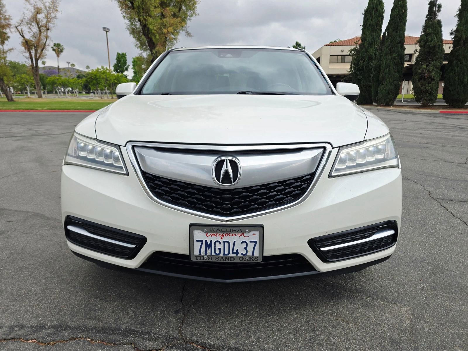 Used 2016 Acura MDX SH-AWD w/ Tech & Entertainment image 2