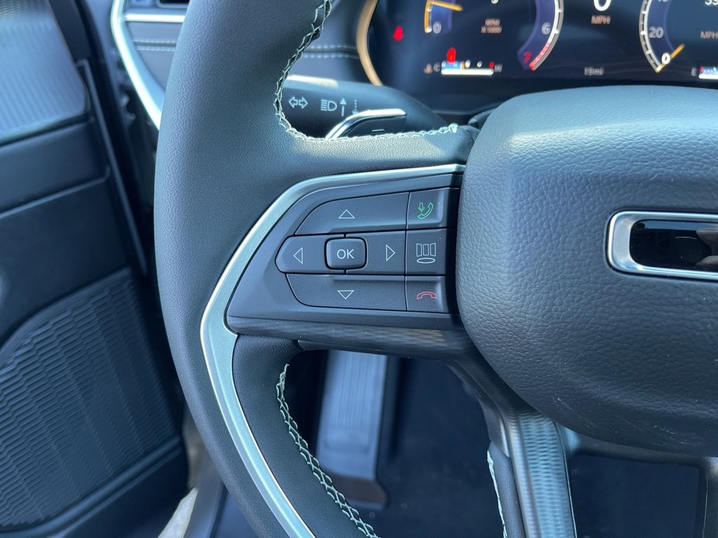 New 2025 Jeep Grand Cherokee L Altitude image 15