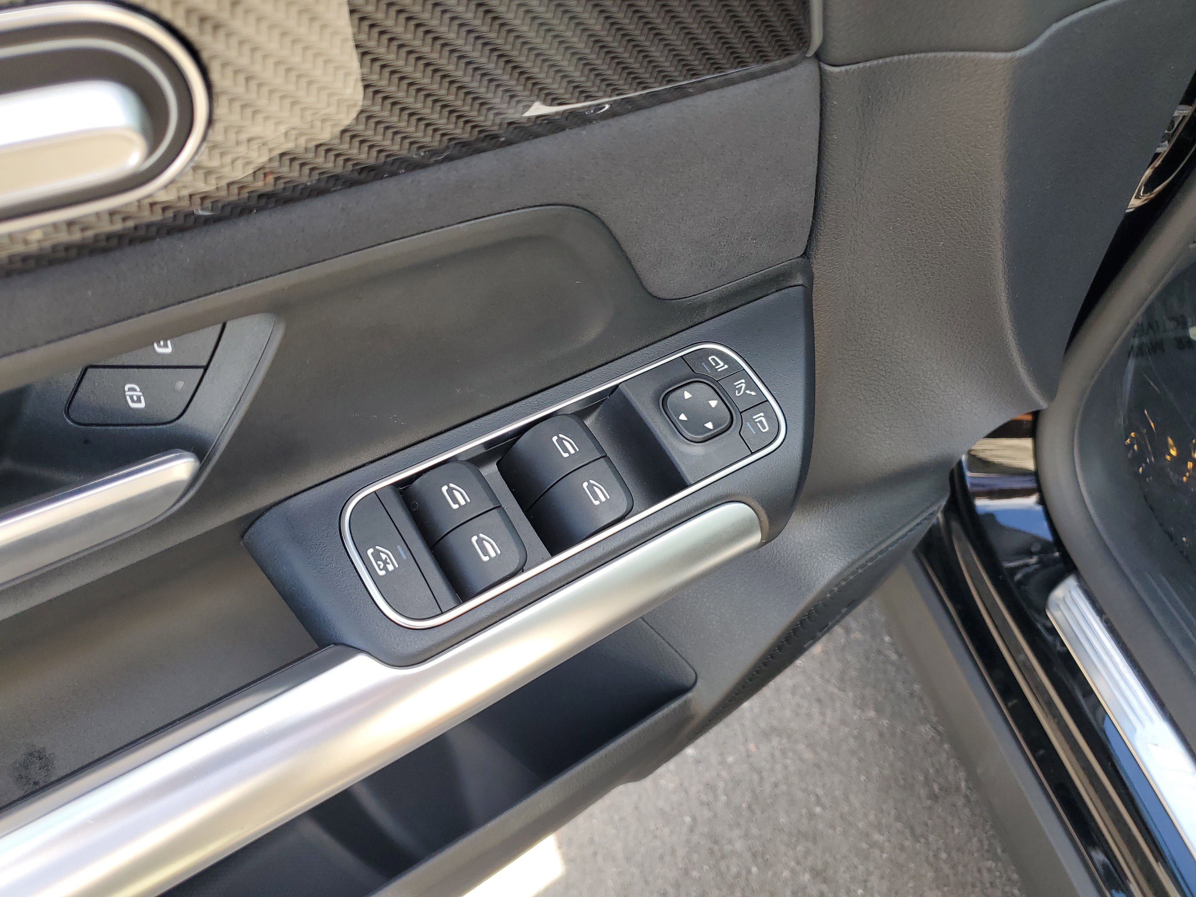 Certified 2025 Mercedes-Benz GLA 35 AMG 4MATIC image 20