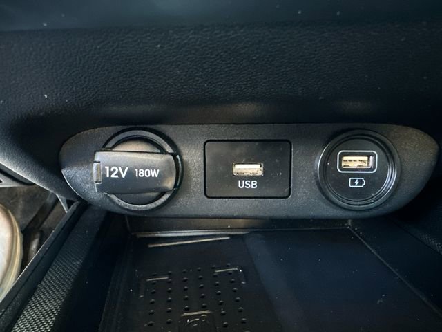 Used 2023 Hyundai Elantra Limited FWD image 38