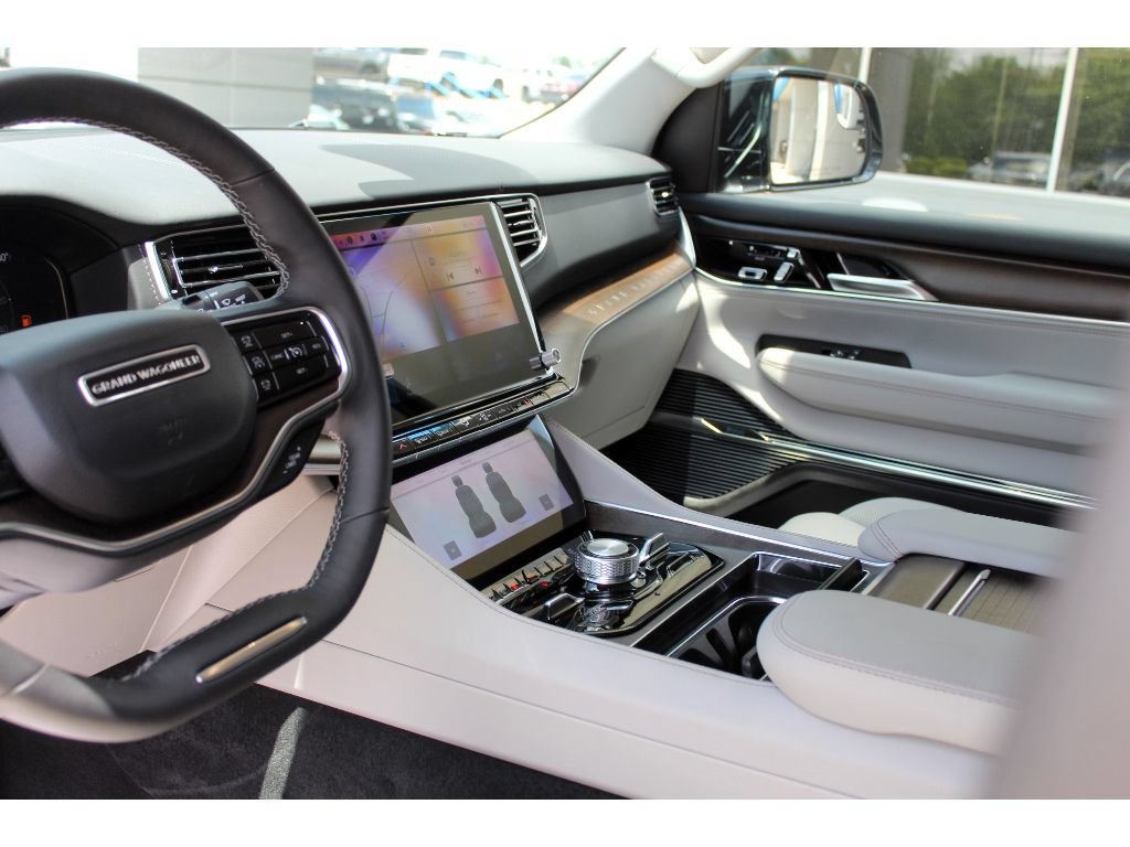 New 2024 Jeep Grand Wagoneer L 4WD image 13