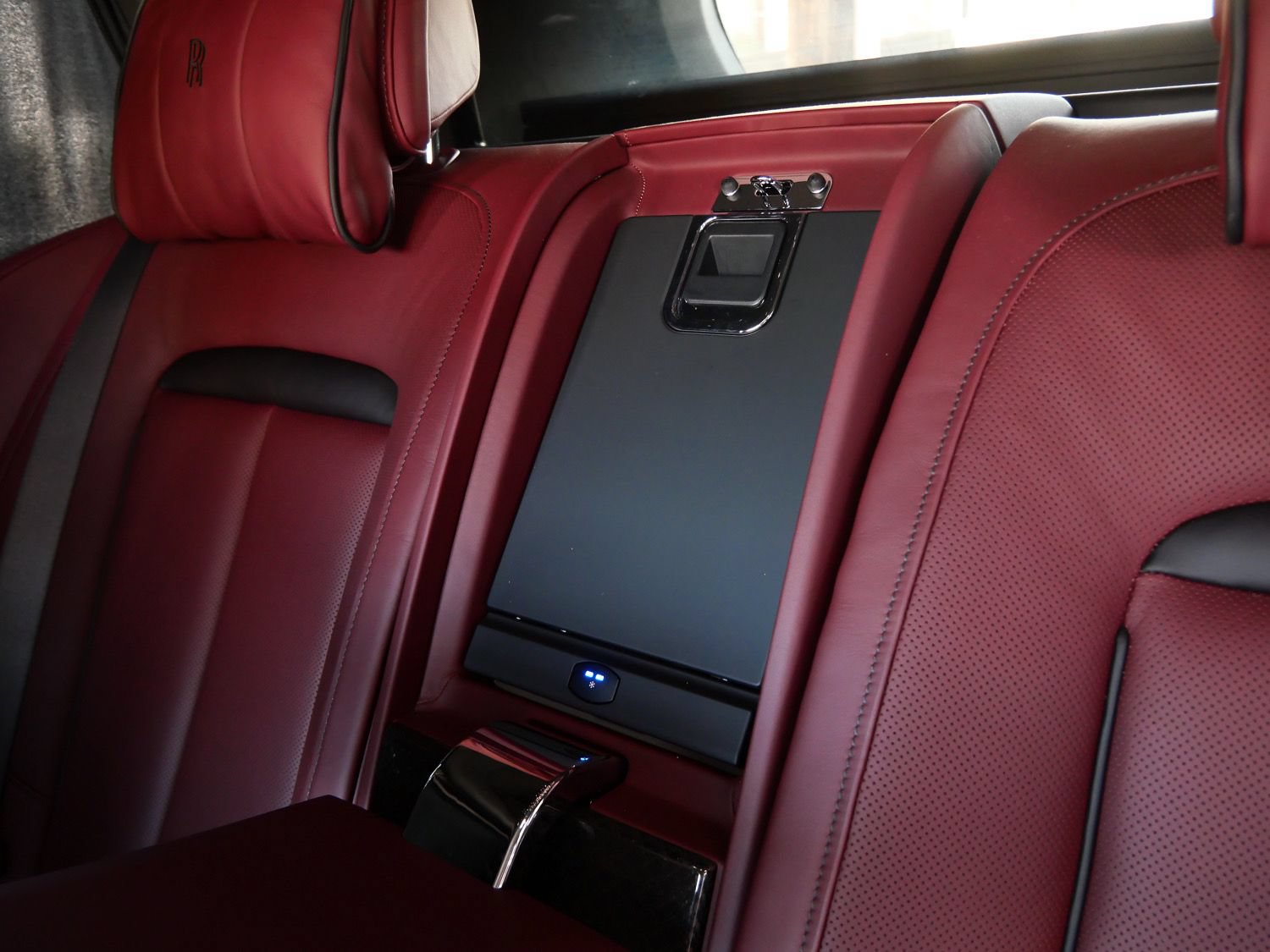 Used 2023 Rolls-Royce Cullinan Black Badge w/ Driver's Package AWD/4WD image 35